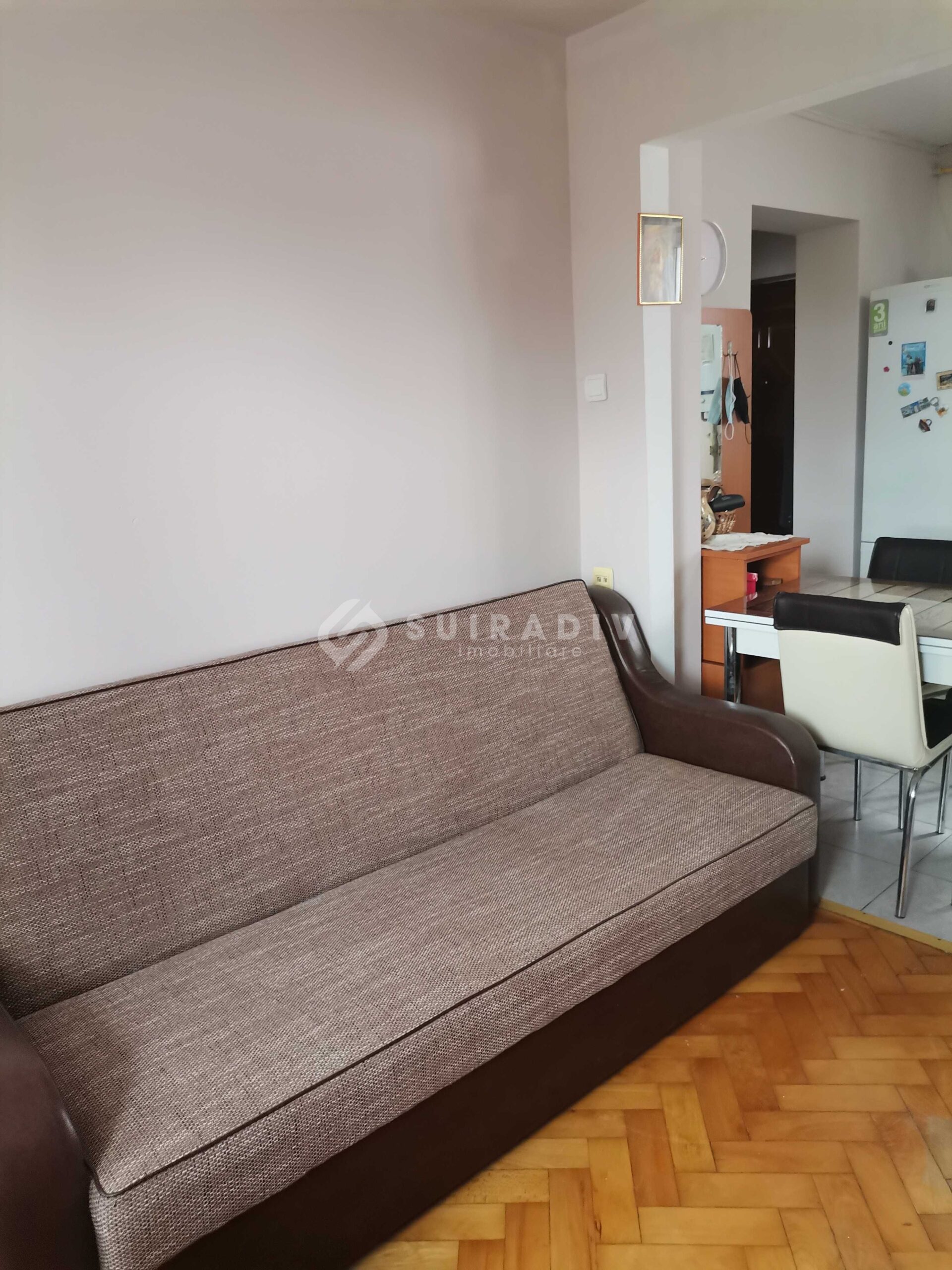 Apartament semidecomandat de vanzare, cu 2 camere, in zona Manastur, Cluj Napoca S13993