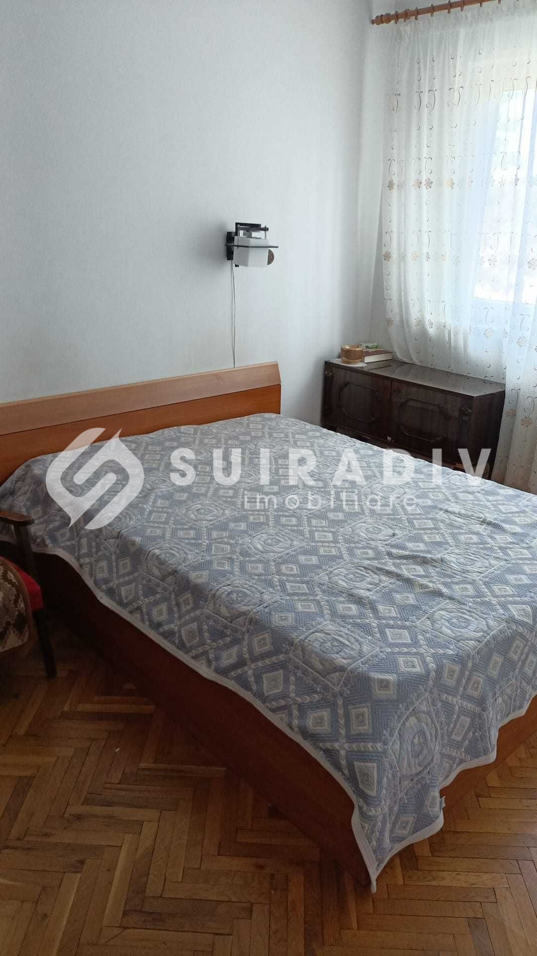 Apartament decomandat de inchiriat, cu 3 camere, in zona Manastur, Cluj Napoca S14122