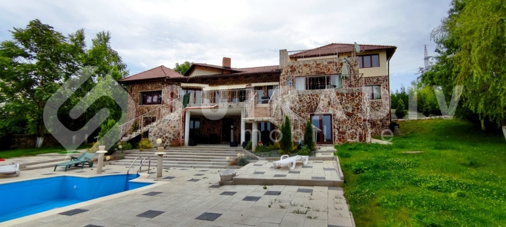 Casa de vanzare, cu 10 camere, in zona Faget, Cluj Napoca S08683