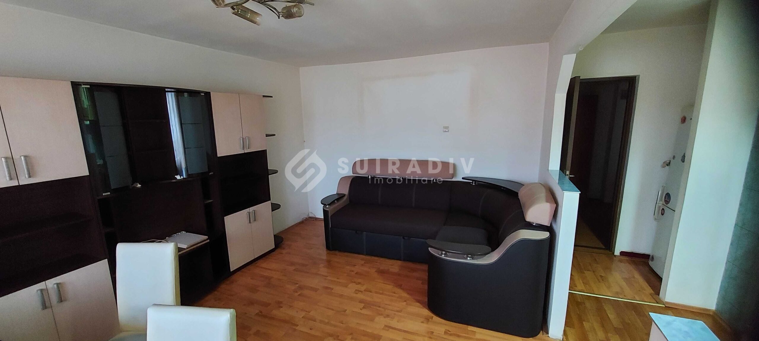 Apartament semidecomandat de vanzare, cu 3 camere, in zona Manastur, Cluj Napoca S12446
