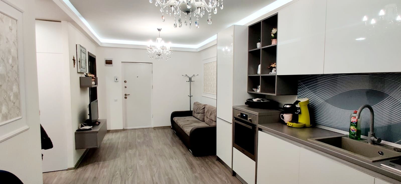 Apartament semidecomandat de vanzare, cu 3 camere, in zona BMW, Cluj Napoca S14491