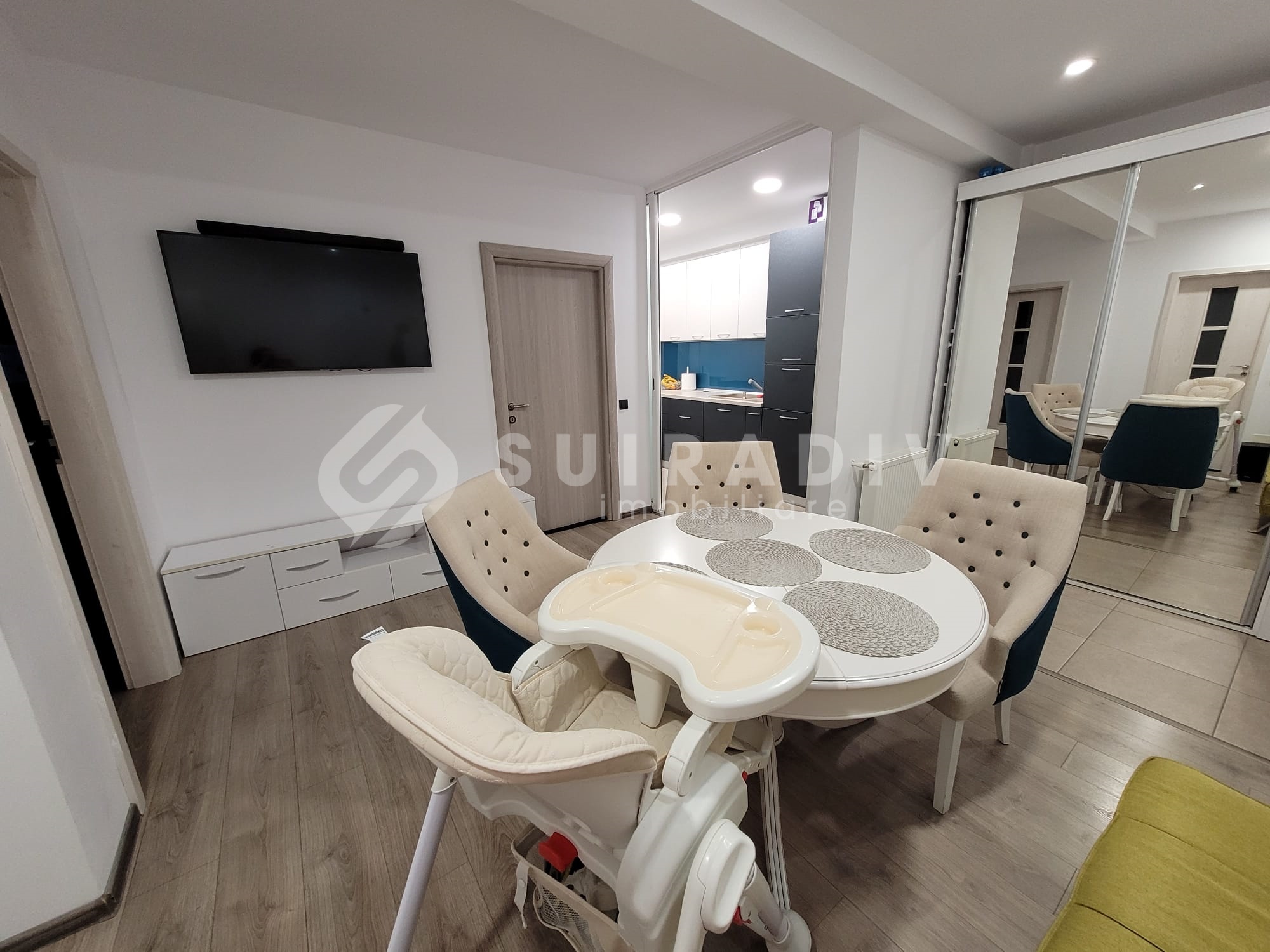 Apartament semidecomandat de vanzare, cu 3 camere, in zona Borhanci, Cluj Napoca S15268