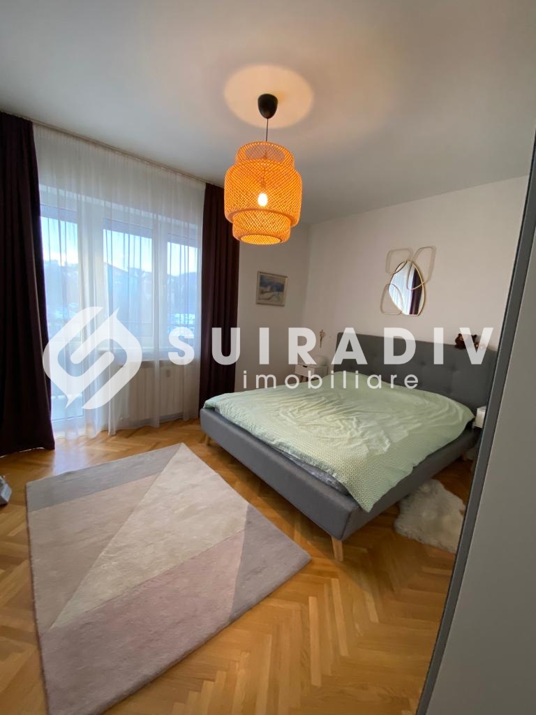 Apartament decomandat de vanzare, cu 4 camere, in zona Andrei Muresanu, Cluj Napoca S15994