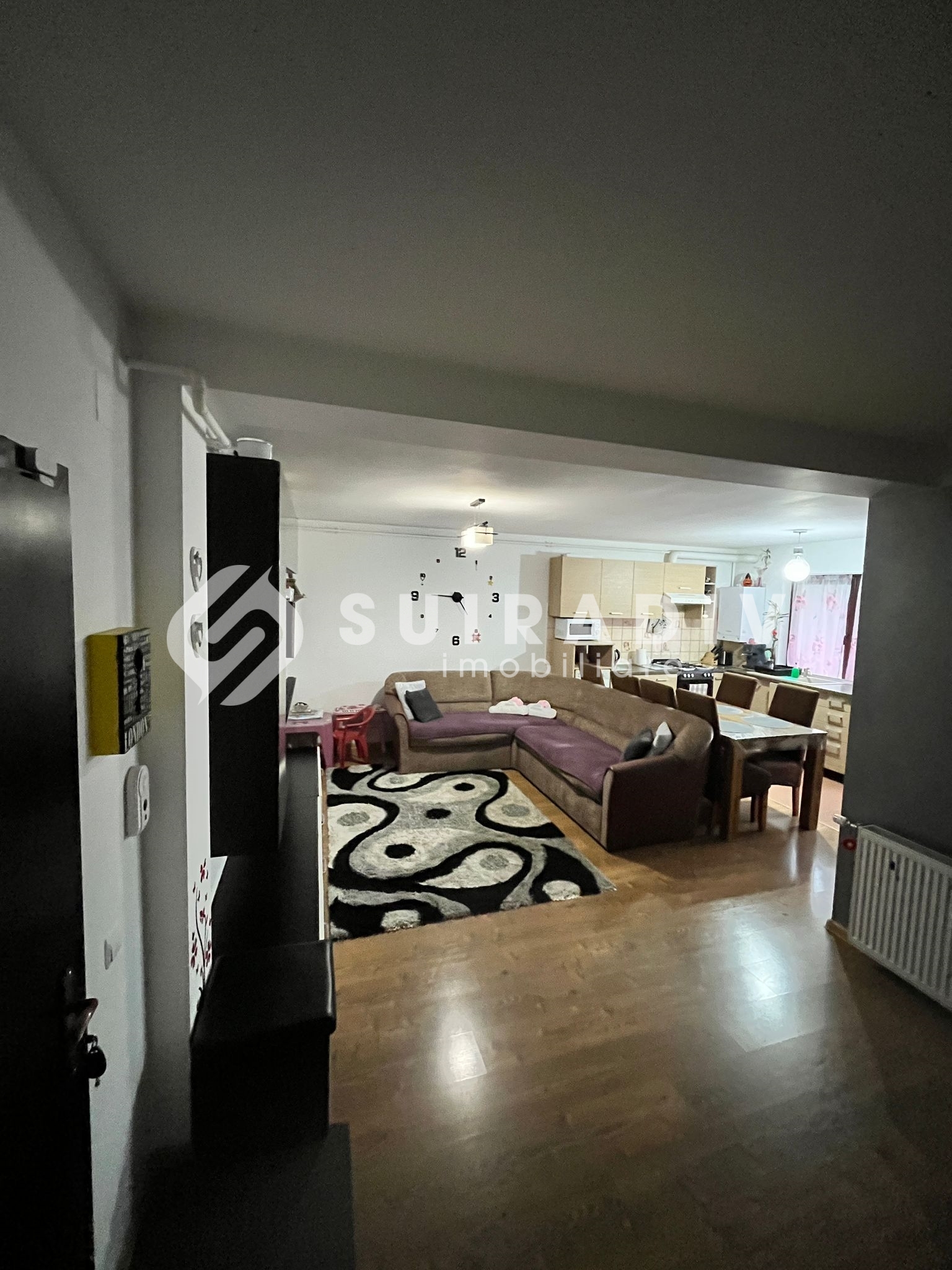Apartament decomandat de vanzare, cu 3 camere, in zona Floresti, Cluj Napoca S16601